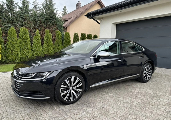 Volkswagen Arteon cena 115000 przebieg: 189500, rok produkcji 2018 z Lębork małe 781